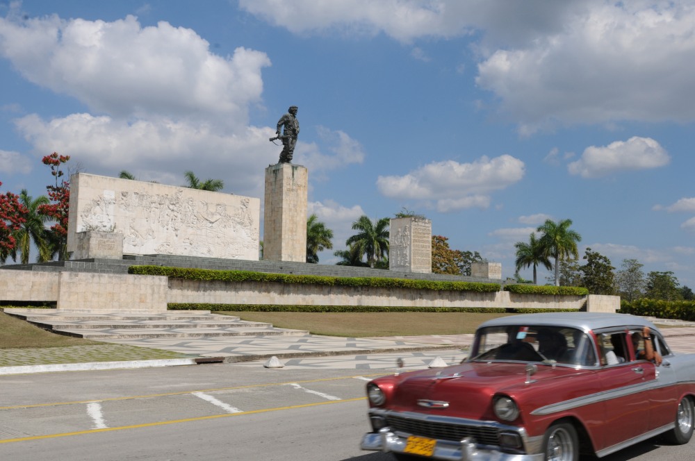 Екскурзии и почивки до Площада на Че Гевара 